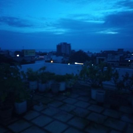 Apartmán Ocean Pebbles Dehiwala-Mount Lavinia Exteriér fotografie