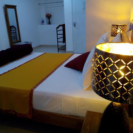 Apartmán Ocean Pebbles Dehiwala-Mount Lavinia Exteriér fotografie