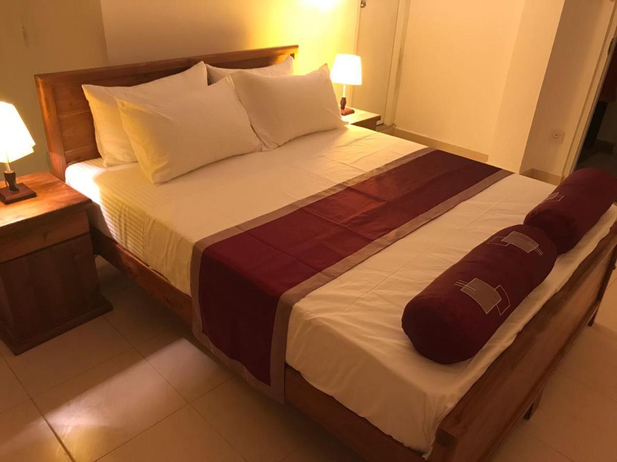 Apartmán Ocean Pebbles Dehiwala-Mount Lavinia Exteriér fotografie
