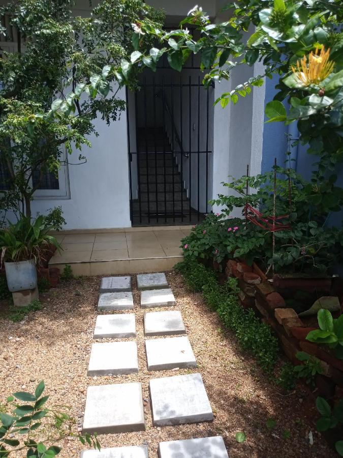 Apartmán Ocean Pebbles Dehiwala-Mount Lavinia Exteriér fotografie
