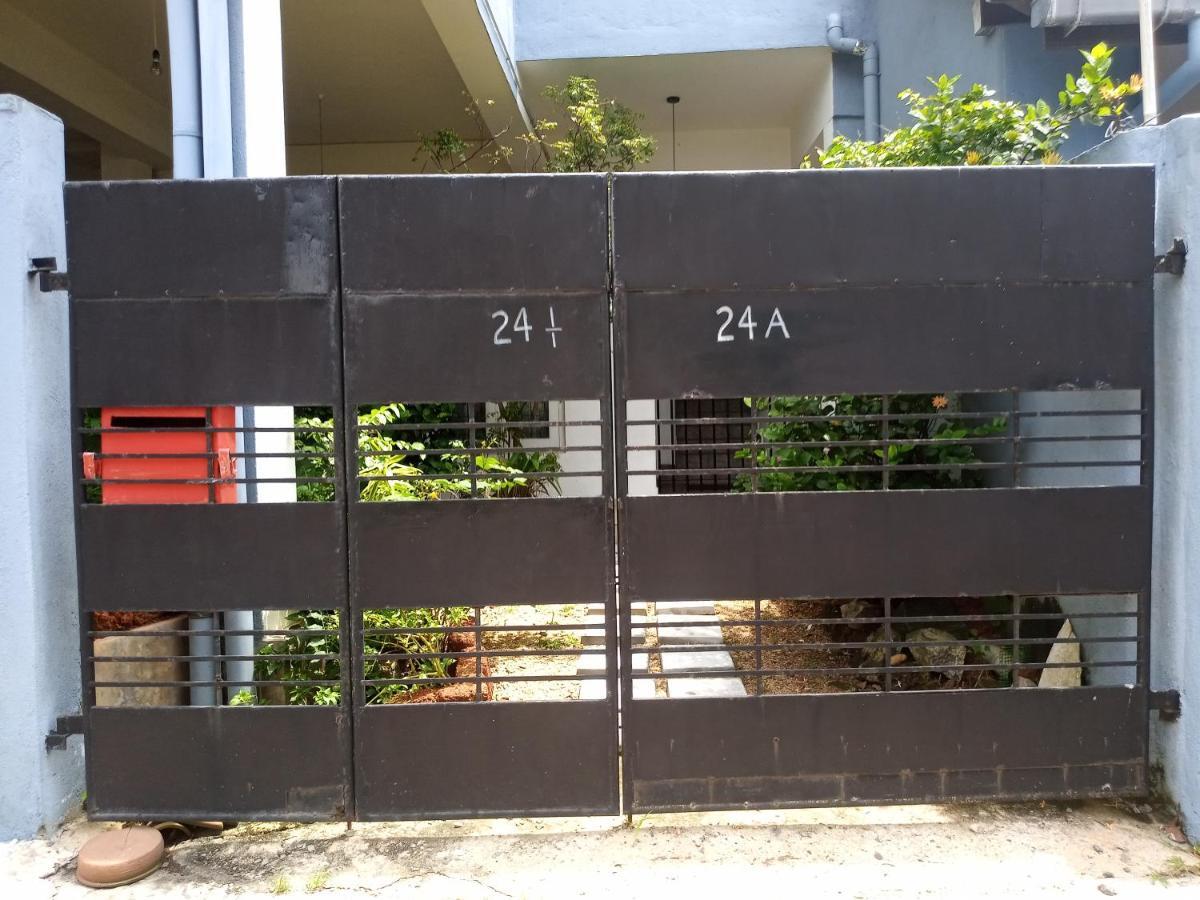 Apartmán Ocean Pebbles Dehiwala-Mount Lavinia Exteriér fotografie